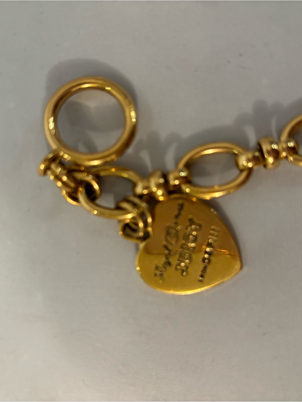 Juicy Couture Gold Heart Logo Charm Bracelet - Picture 3 of 6